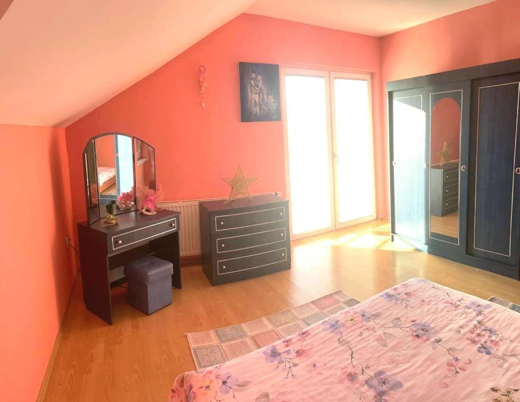 Modrica Villa 2 Etagen Mit Grossen Garten מראה חיצוני תמונה