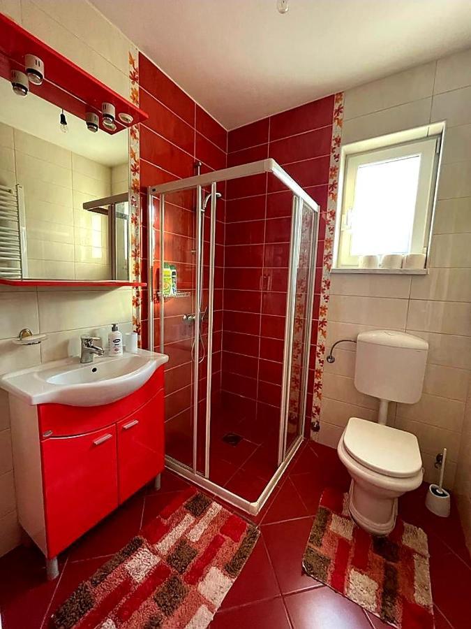 Modrica Villa 2 Etagen Mit Grossen Garten מראה חיצוני תמונה
